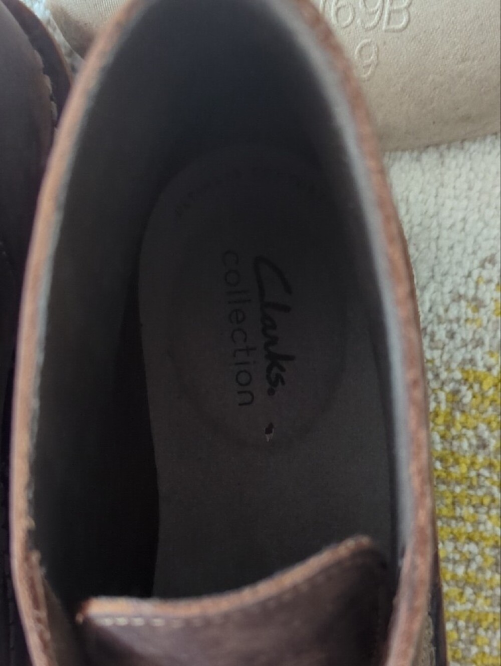 Clarks Men's Dark Brown Leather Chukka Boots Size 8.5 - Picture 3 of 8